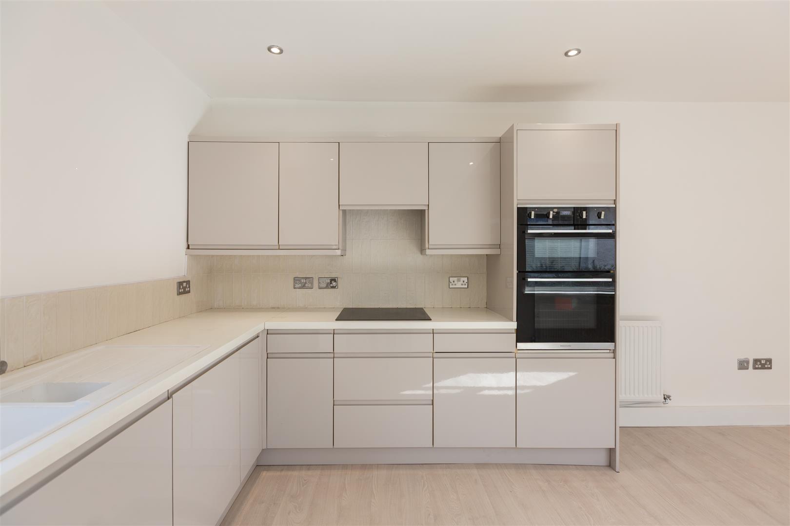 Lon Mefus, Sketty, Swansea, SA2 9EU